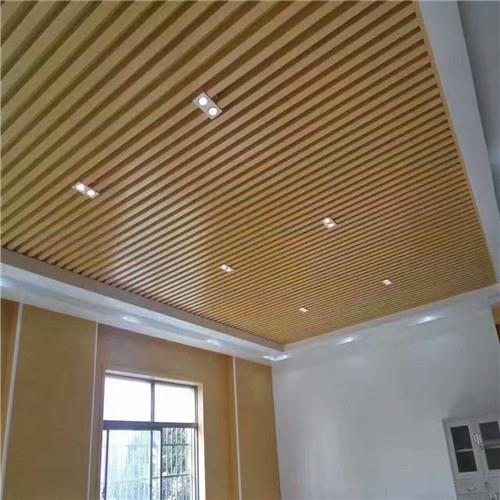 墙壁长城板扁通与仿木纹铝长城 吊顶墙面两相宜的现代装饰之选